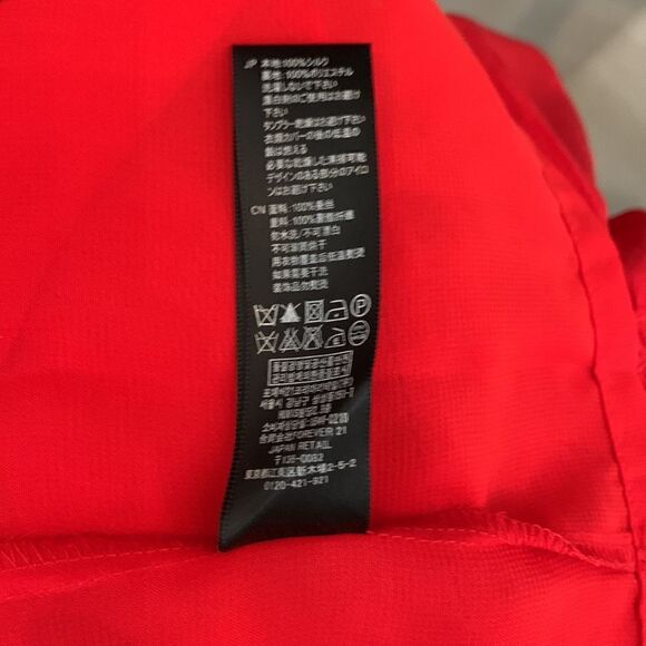 XXI Size Small/ Petite Red Scoop Neck Flutter Sleeves Elastic Waist Embroidered - Picture 10 of 11